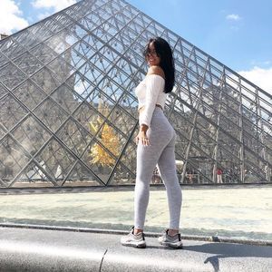 Meet your Posher, Deborah